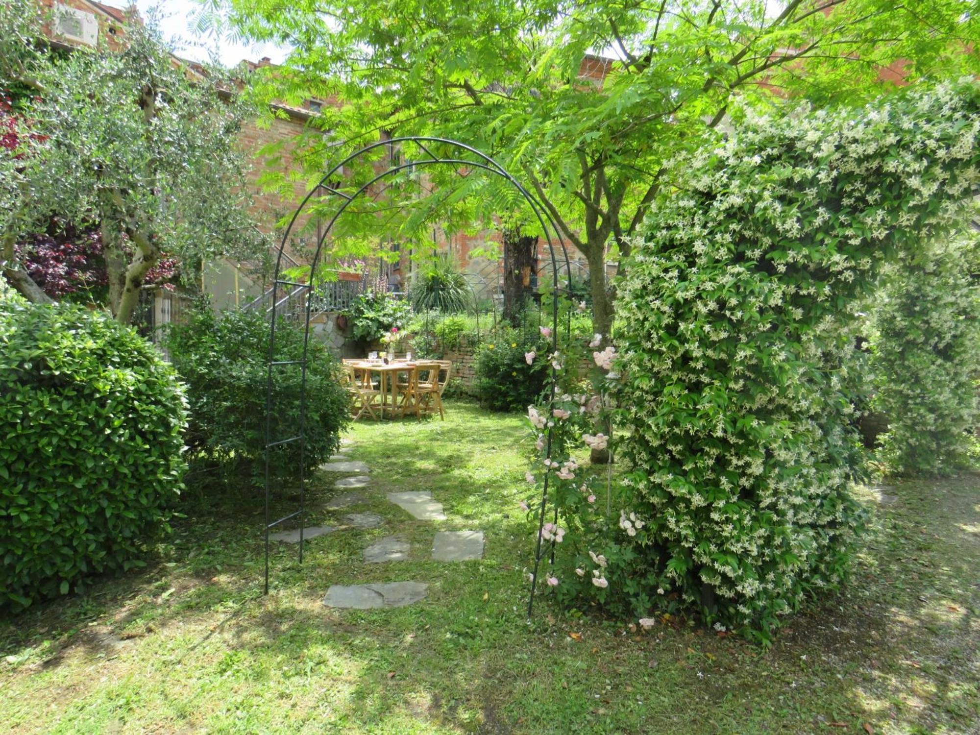 La Superba Ca' Zeneize Bed & Breakfast Foiano Della Chiana Luaran gambar